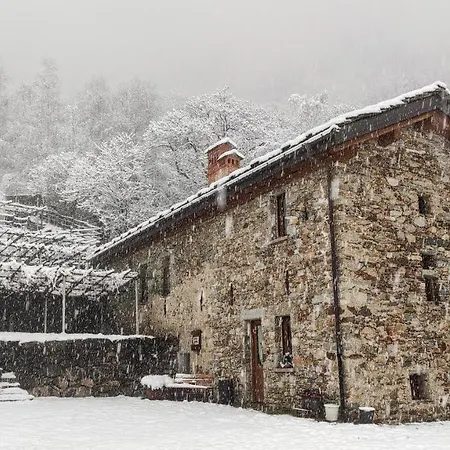 Al Vecchio Torchio Couette-café Settimo Vittone