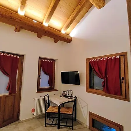 Al Vecchio Torchio Oda ve Kahvaltı Settimo Vittone
